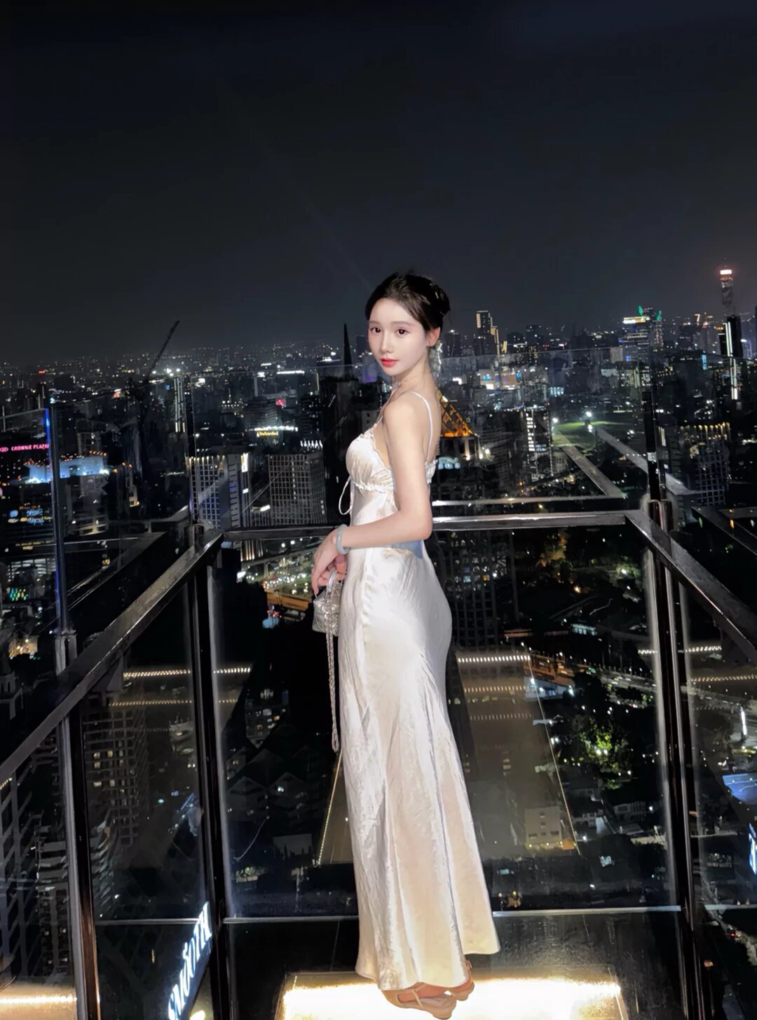 特伦敦留学生约炮约爱加line:qj98877可上门 特伦敦留学生约炮约爱加line:qj98877可上门