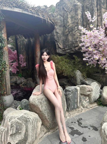 伦敦留学生约炮约爱加line:qj98877可上门 伦敦留学生约炮约爱加line:qj98877可上门