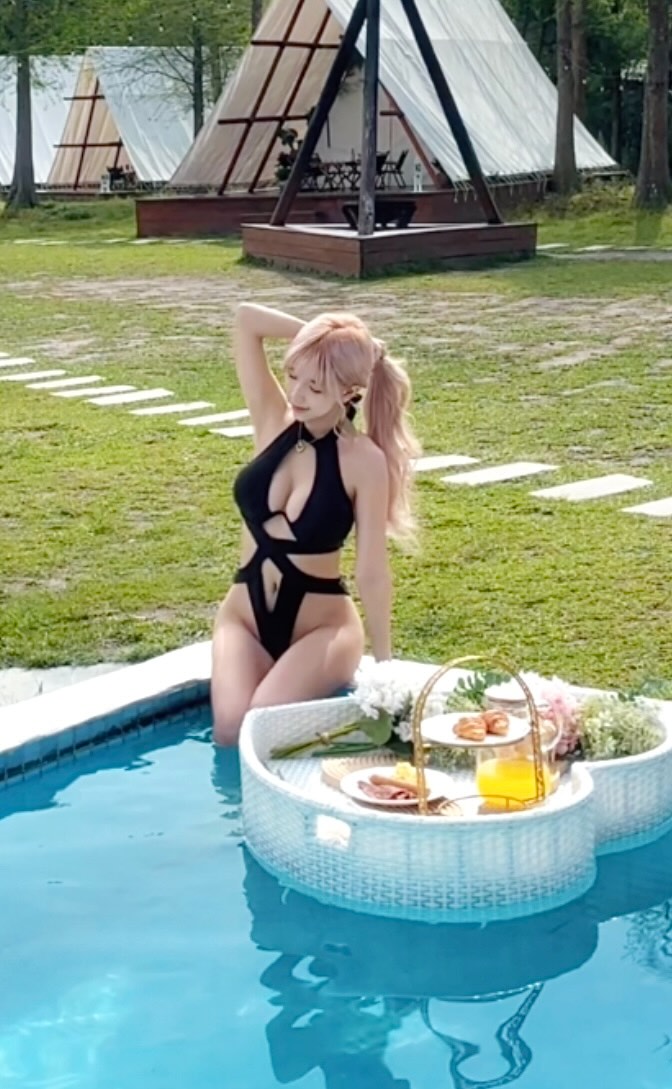 爱丁堡留学生约炮约爱加line:qj98877一条龙服务了 爱丁堡留学生约炮约爱加line:qj98877一条龙服务了