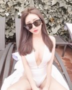 杰克逊 留学生约炮加LINE: wt8135可上门